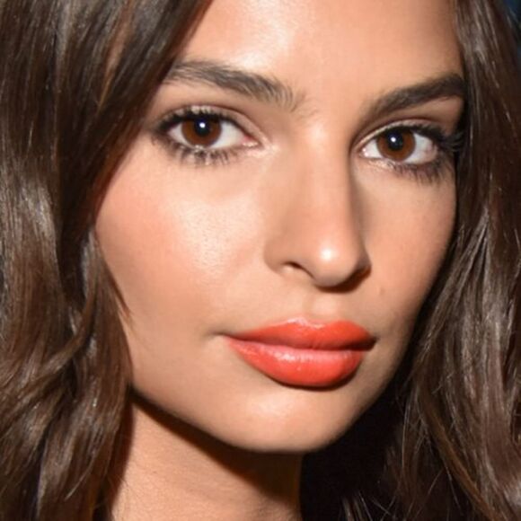 MAC Powderkiss Limited Edition Lipstick in Playing Koi - Picture 5 of 13